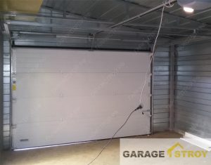 Гараж из сэндвич-панелей 7*5м с навесом вид 4