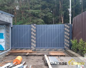 Гараж из сборных сэндвич-панелей с навесом вид 8