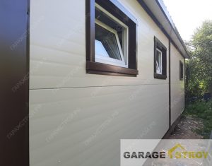 Хозблок из сэндвич-панелей на свайном фундаменте вид 7